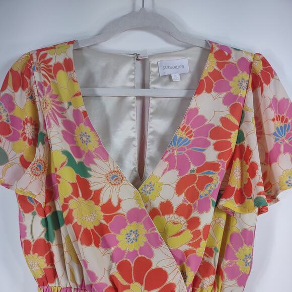 Sugar Lips Floral Romper, Size Medium - Picture 4 of 10